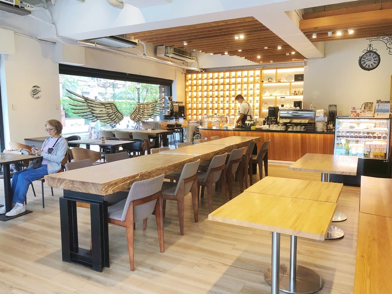 波赫士領地精品咖啡館明水店｜台北大直不限時咖啡廳推薦，開心果奶霜千層必吃甜點 – Maji食尚旅圖