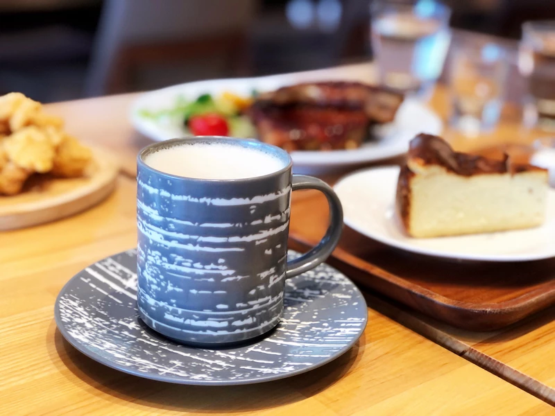 波赫士領地精品咖啡館明水店｜台北大直不限時咖啡廳推薦，開心果奶霜千層必吃甜點 – Maji食尚旅圖