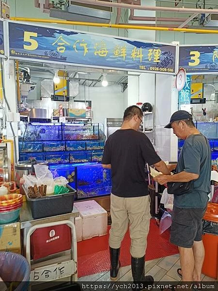 新北萬里／龜吼漁夫市集用餐