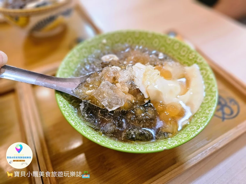 苗栗白沙屯拱天宮美食！媽祖賜名勇心豆花黑白熊貓豆花，一吃就愛上。