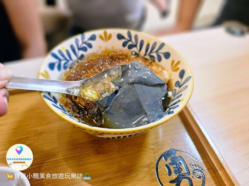 苗栗通霄白沙屯拱天宮！朝聖媽祖粉紅超跑，廟口美食東北香粑粑必吃。