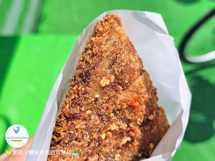 苗栗拱天宮美食必吃!東北香粑粑,香酥不油膩大連蝦捲超彈牙。
