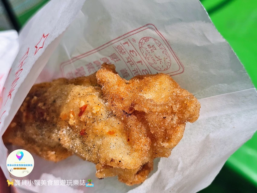 苗栗拱天宮美食必吃!東北香粑粑,香酥不油膩大連蝦捲超彈牙。