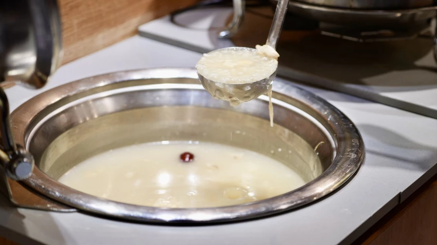 西門町吃到飽！韓式料理吃到飽「江陵阿嬤」498元開吃，豆腐鍋 韓式炸雞吃到飽。