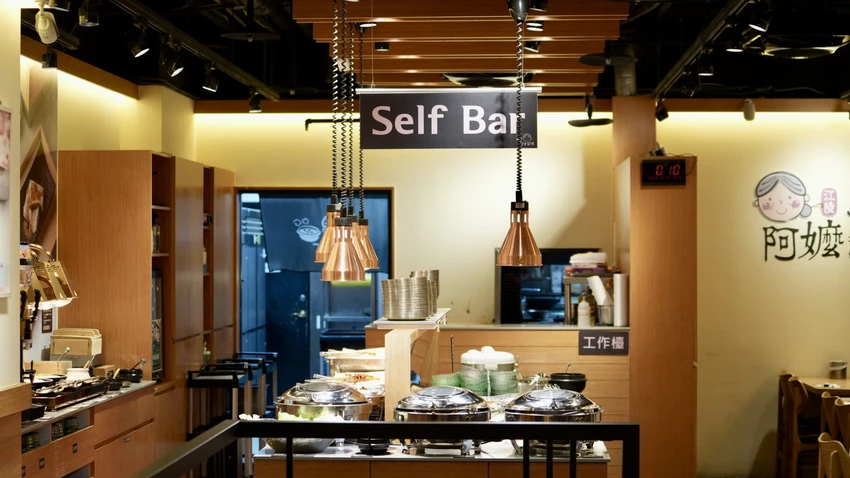 西門町吃到飽！韓式料理吃到飽「江陵阿嬤」498元開吃，豆腐鍋 韓式炸雞吃到飽。