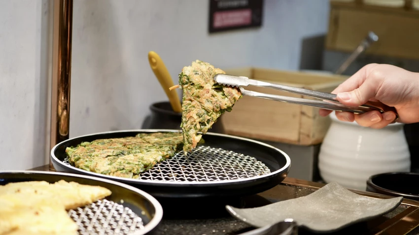 西門町吃到飽！韓式料理吃到飽「江陵阿嬤」498元開吃，豆腐鍋 韓式炸雞吃到飽。