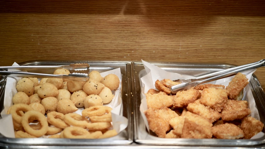 西門町吃到飽！韓式料理吃到飽「江陵阿嬤」498元開吃，豆腐鍋 韓式炸雞吃到飽。