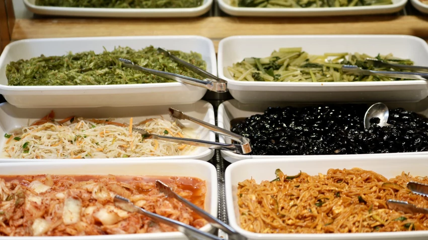 西門町吃到飽！韓式料理吃到飽「江陵阿嬤」498元開吃，豆腐鍋 韓式炸雞吃到飽。