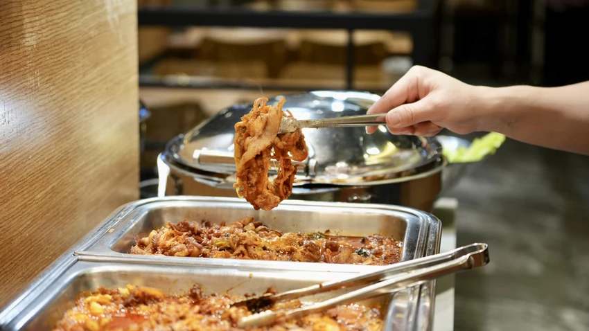 西門町吃到飽！韓式料理吃到飽「江陵阿嬤」498元開吃，豆腐鍋 韓式炸雞吃到飽。