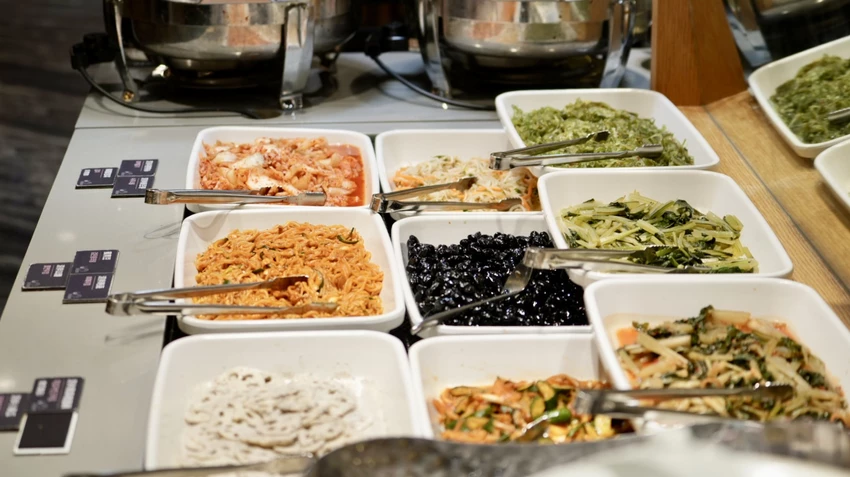 西門町吃到飽！韓式料理吃到飽「江陵阿嬤」498元開吃，豆腐鍋 韓式炸雞吃到飽。