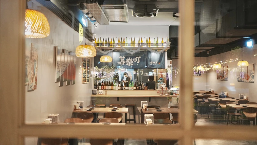 一秒到日本！板橋車站居酒屋，厚切慢燉牛舌與超狂焗烤松露薯泥。