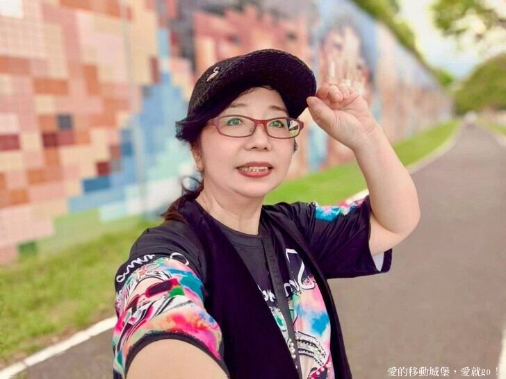 台北市中山區【2025台北賞花 樂遊趣】大佳河濱公園 向日葵花海金黃燦爛 紫色波斯菊花粉浪漫 自行車道自由行 親子共融遊戲區 愛就跟我一起快樂Go !