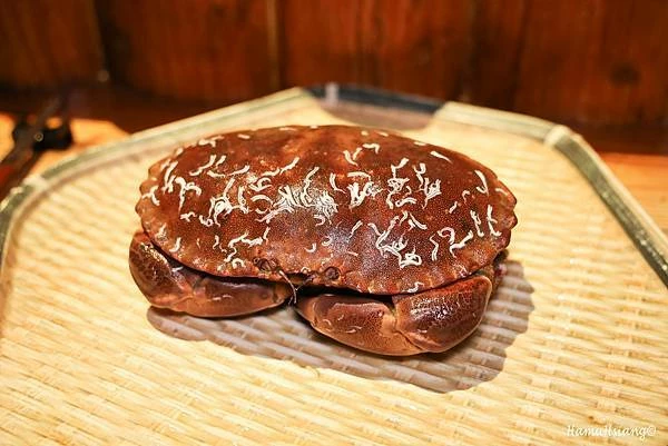 中山日本料理推薦首選！活體麵包蟹搭配十種豪華刺身全攻略。