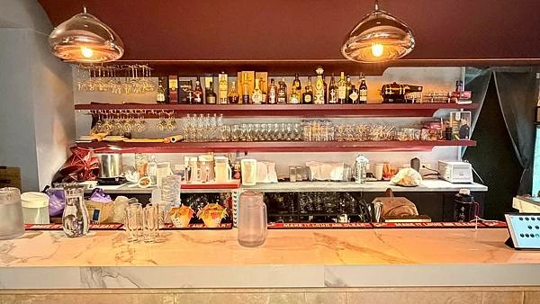 LINE_ALBUM_許雪莉2訪_251009_10 LINE_ALBUM_許雪莉2訪_251009_10