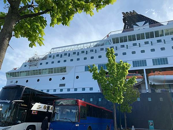 《北歐三國丹麥挪威瑞典旅遊 | 行前準備規劃 | 安全注意事項》丹麥：哥本哈根市區一日遊 | 市政廳廣場、漢...