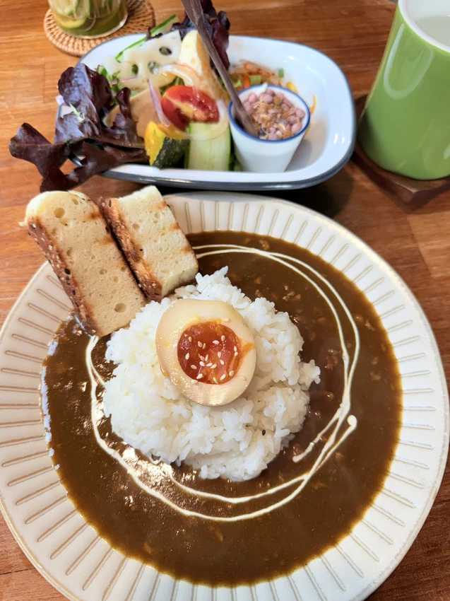 台南甜點一日遊攻略！五月天瑪莎妹妹開的民宿咖啡廳，台南新美街巷弄甜點店。