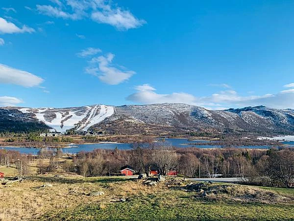 《北歐旅遊 | 挪威卑爾根 Bergen》菲爾鈴瀑布Voringfossen、呂根、弗羅伊恩山 | 公主fun出遊（第三篇）