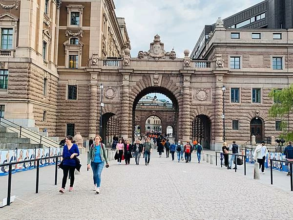 《北歐旅遊｜瑞典》卡爾斯塔德、Orebro、首都斯德哥爾摩市區遊 Stockholm、市政廳、瓦薩博物館 Vasa Museum...