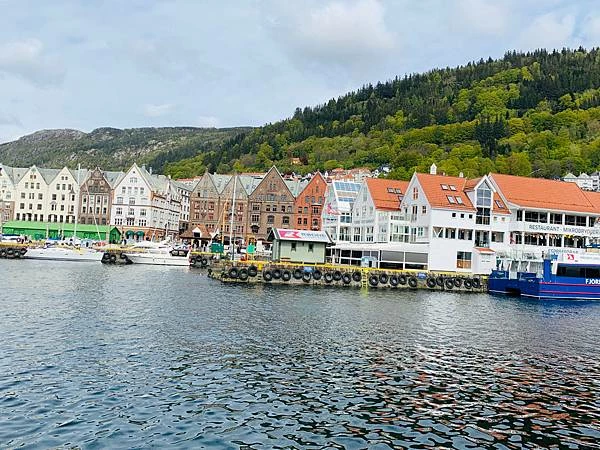 《北歐旅遊 | 挪威卑爾根 Bergen》菲爾鈴瀑布Voringfossen、呂根、弗羅伊恩山 | 公主fun出遊（第三篇）