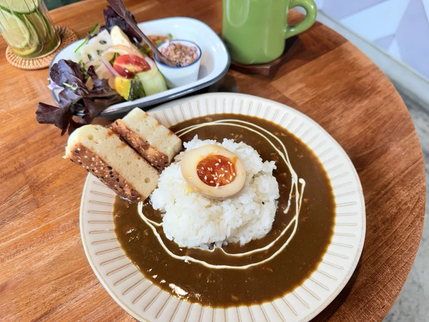 台南甜點一日遊攻略！五月天瑪莎妹妹開的民宿咖啡廳，台南新美街巷弄甜點店。