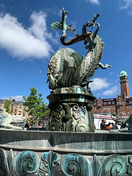 《北歐三國丹麥挪威瑞典旅遊 | 行前準備規劃 | 安全注意事項》丹麥：哥本哈根市區一日遊 | 市政廳廣場、漢...