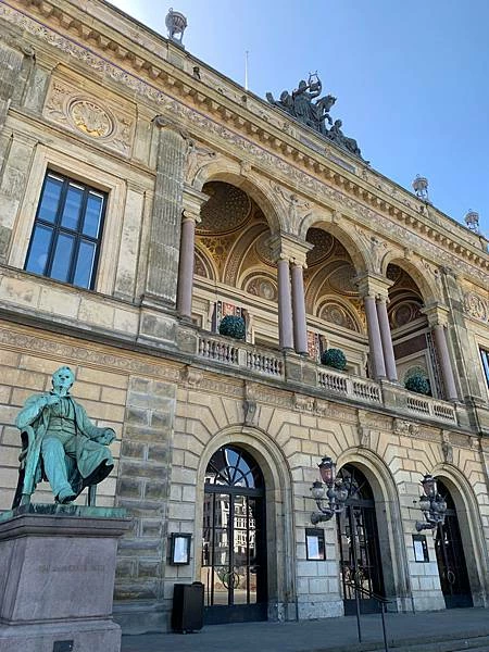 《北歐三國丹麥挪威瑞典旅遊 | 行前準備規劃 | 安全注意事項》丹麥：哥本哈根市區一日遊 | 市政廳廣場、漢...