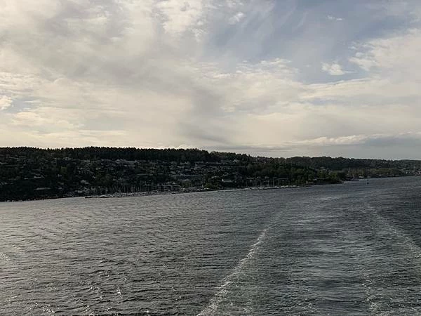 《北歐三國丹麥挪威瑞典旅遊 | 行前準備規劃 | 安全注意事項》丹麥：哥本哈根市區一日遊 | 市政廳廣場、漢...