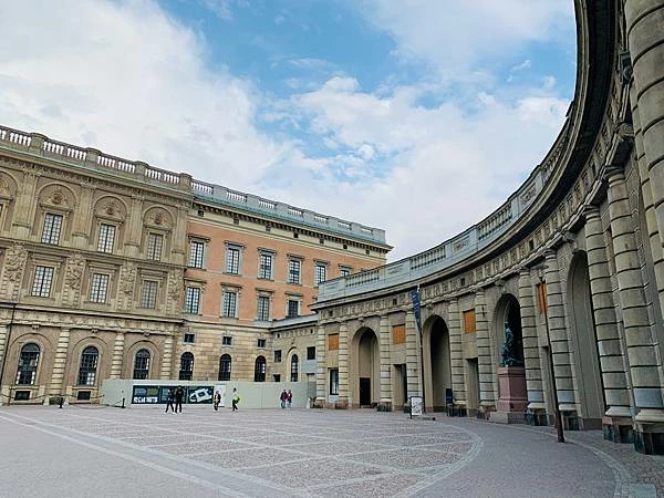 《北歐旅遊｜瑞典》卡爾斯塔德、Orebro、首都斯德哥爾摩市區遊 Stockholm、市政廳、瓦薩博物館 Vasa Museum...