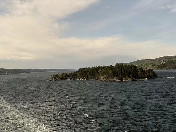 《北歐三國丹麥挪威瑞典旅遊 | 行前準備規劃 | 安全注意事項》丹麥：哥本哈根市區一日遊 | 市政廳廣場、漢...