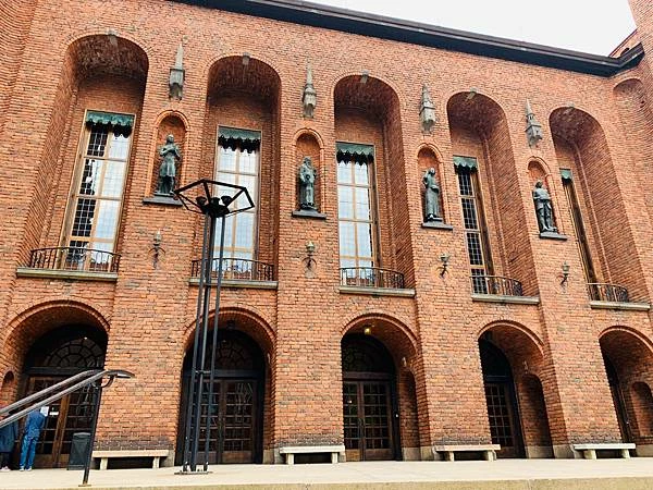 《北歐旅遊｜瑞典》卡爾斯塔德、Orebro、首都斯德哥爾摩市區遊 Stockholm、市政廳、瓦薩博物館 Vasa Museum...