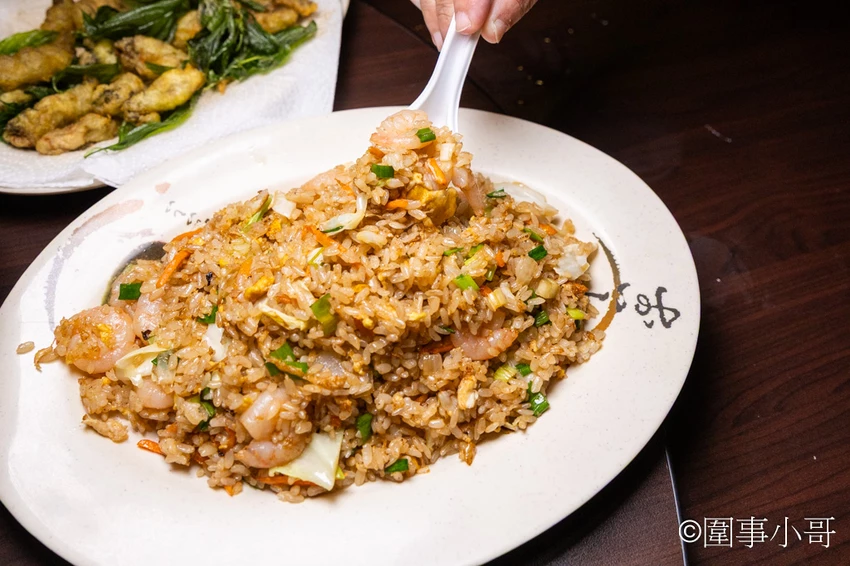 中壢美食推薦-醉鮮熱炒，食材新鮮菜色美味又有創意而且營業到凌晨五點！吃飯聊天小酌的好去處～ @圍事小哥的幸福相框