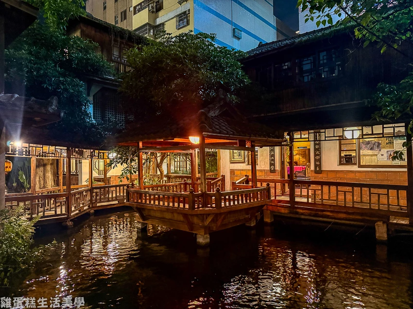 台中公益路美食！中式庭園餐廳 無為草堂 米其林綠星，古色古香時光體驗。