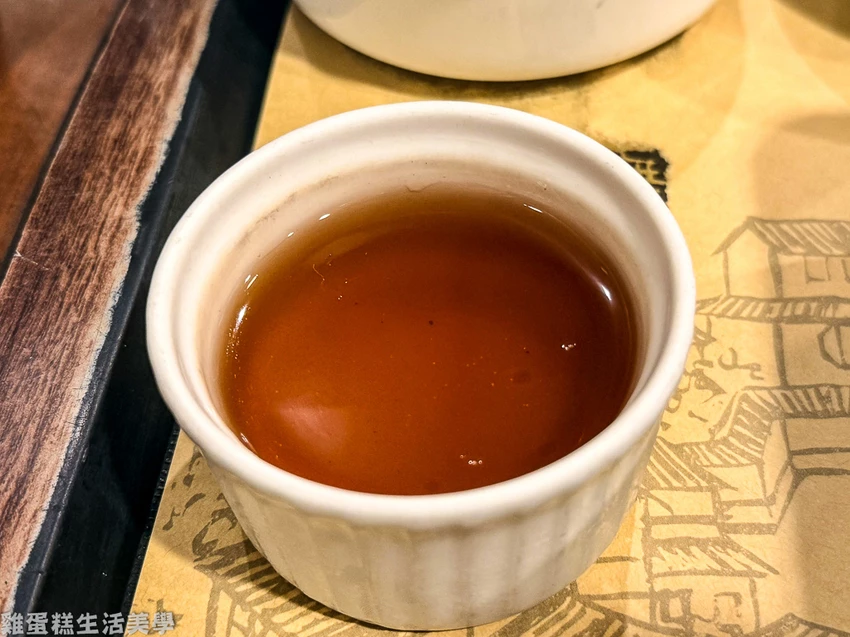 台中公益路美食！中式庭園餐廳 無為草堂 米其林綠星，古色古香時光體驗。