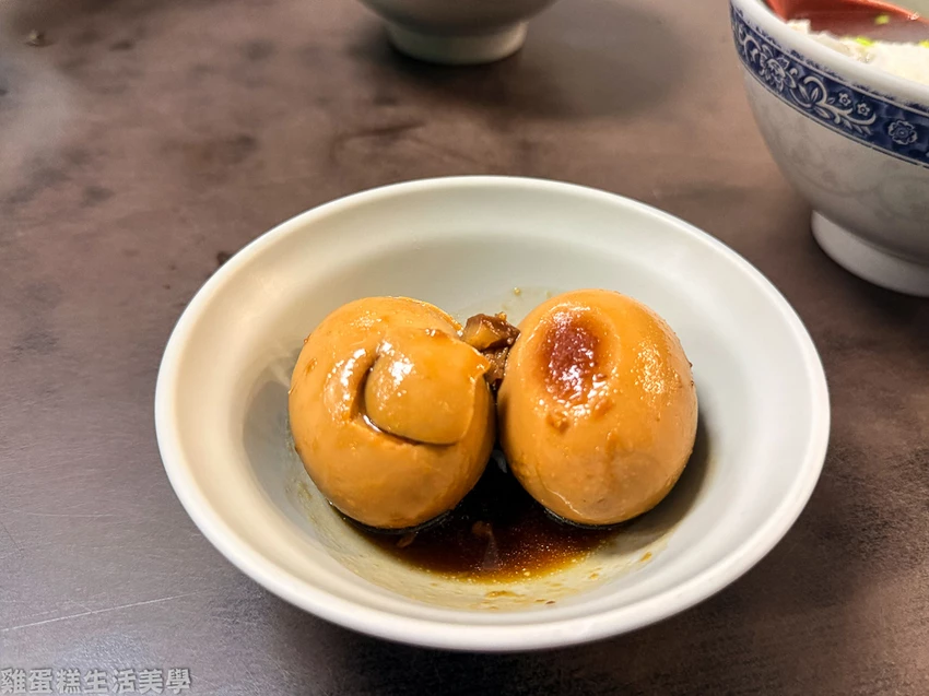 花蓮車站美食推薦！車頭虱目魚30年老店，Google4.2星評價晚來吃不到。