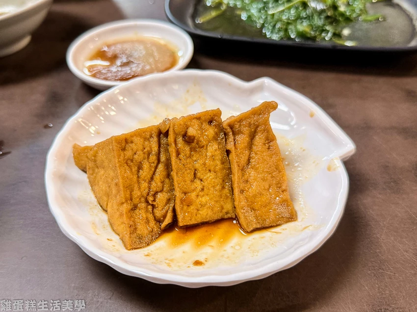 花蓮車站美食推薦！車頭虱目魚30年老店，Google4.2星評價晚來吃不到。