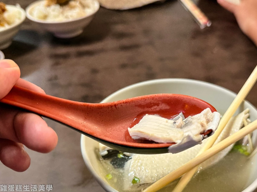 花蓮車站美食推薦！車頭虱目魚30年老店，Google4.2星評價晚來吃不到。