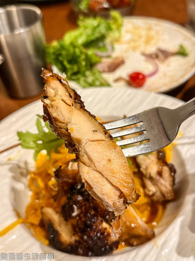 林口outlet旁約會聚餐首選！意享美式廚房空間寬敞，挑高設計還有私人小包廂。