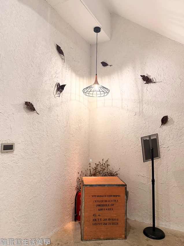 全台最美飲料店！台中吃茶三千概念店40年老宅變空中茶園，國王珍珠奶茶必點。