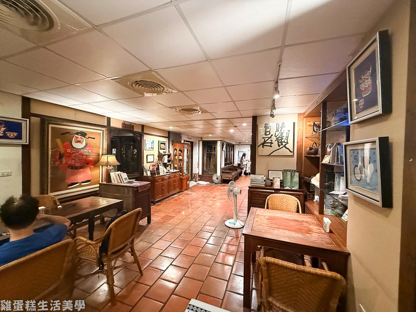 台中公益路美食！中式庭園餐廳 無為草堂 米其林綠星，古色古香時光體驗。