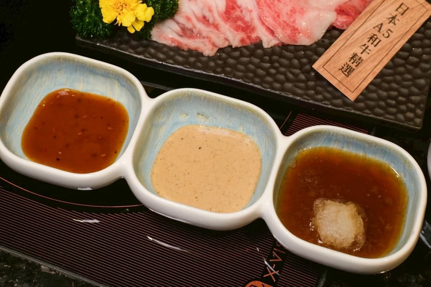 台中火鍋高CP值推薦！匠極緻鍋物A5和牛火鍋千元有找，再送帝王蟹二吃。