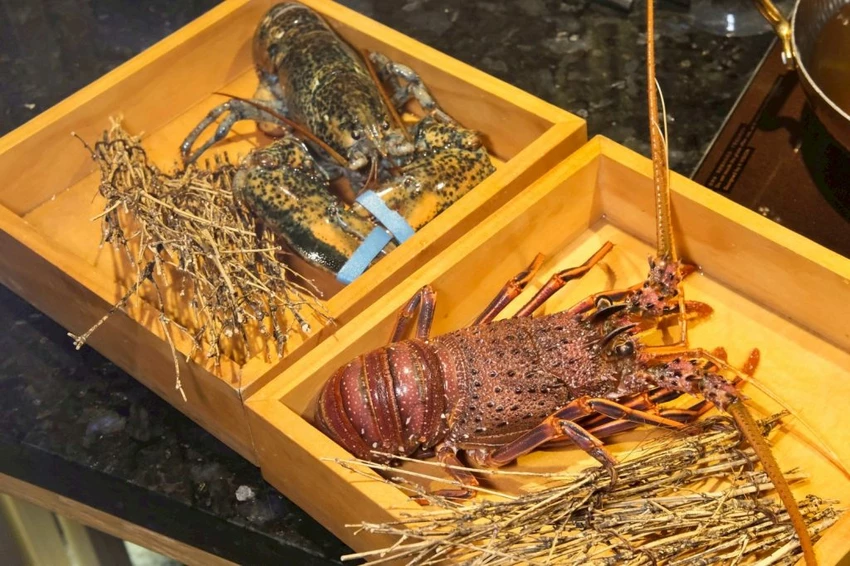 台中火鍋高CP值推薦！匠極緻鍋物A5和牛火鍋千元有找，再送帝王蟹二吃。