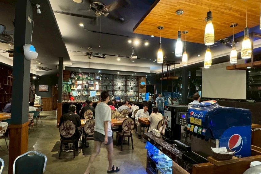 台中牛排吃到飽！史堤克牛排310元起自助吧吃到飽，比臉大肋眼牛排必吃。