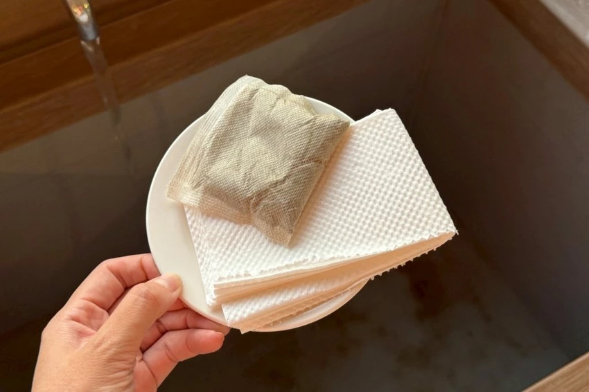 台中夜景餐廳推薦！鳥語花香泡腳邊賞百萬夜景，超萌小動物互動超療癒。