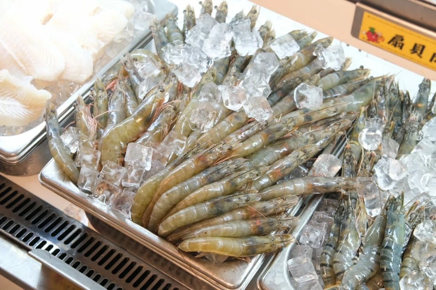 中壢火鍋吃到飽推薦!魔椒頂級鴛鴦鍋海鮮 A5和牛吃到飽,壽星再送龍蝦。