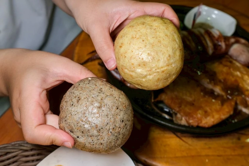 台中牛排吃到飽！史堤克牛排310元起自助吧吃到飽，比臉大肋眼牛排必吃。