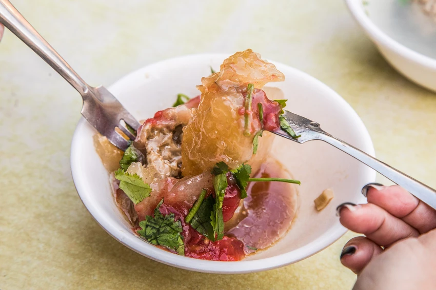 鹿港第一市場必吃老攤！祖傳三代肉圓林，傳統彰化肉圓Q勁十足不油膩。