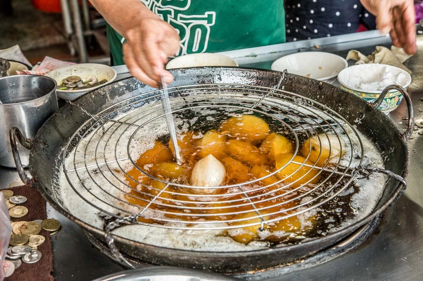 鹿港第一市場必吃老攤！祖傳三代肉圓林，傳統彰化肉圓Q勁十足不油膩。