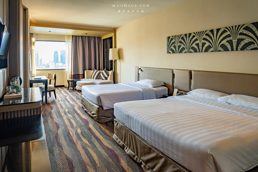 曼谷高CP值住宿！皇家本佳大酒店，市景豪華房坐擁180度夜景。