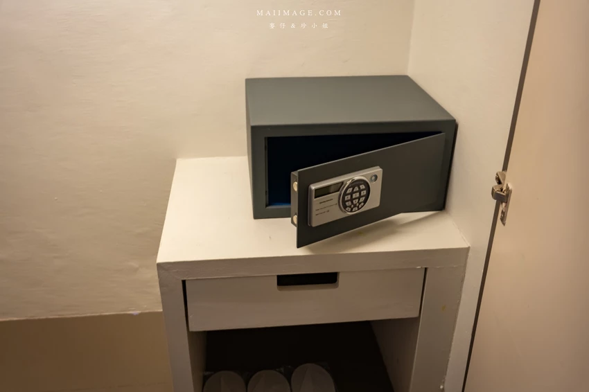 曼谷高CP值住宿！皇家本佳大酒店，市景豪華房坐擁180度夜景。