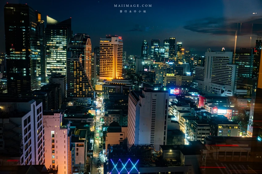 曼谷高CP值住宿！皇家本佳大酒店，市景豪華房坐擁180度夜景。